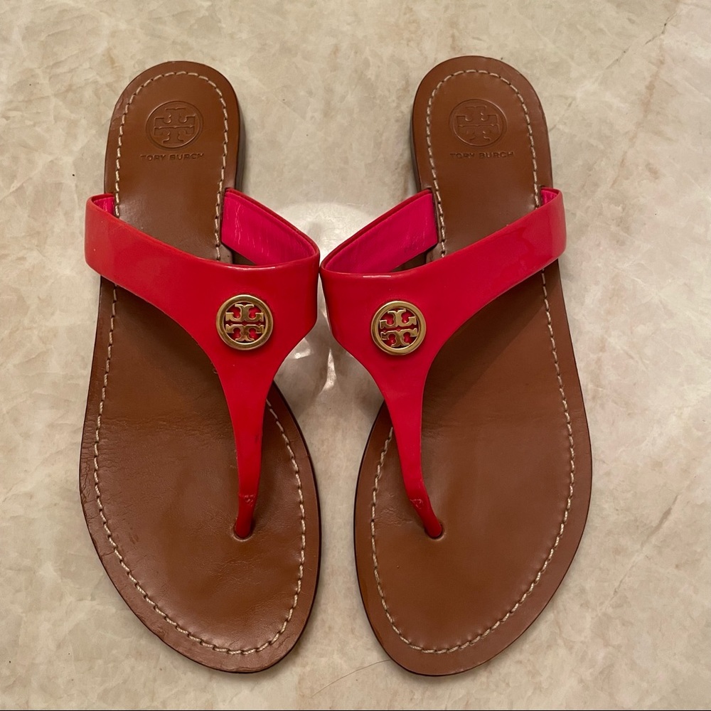 Tory Burch 6210 hot pink leather flip flops